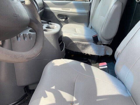 2005 Ford E-Series E-350 SD