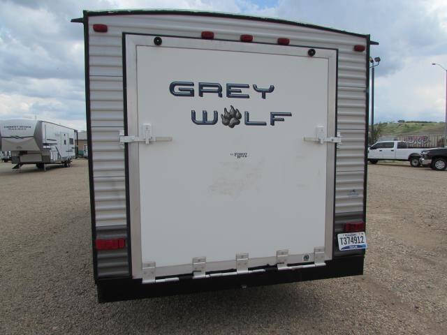 2015 CHEROKEE GREY WOLF