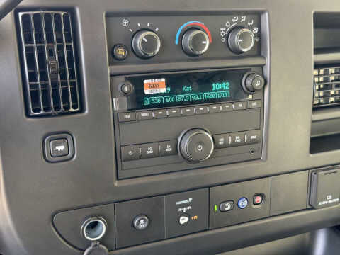 2025 GMC Savana 2500