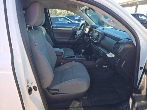 2022 Toyota Tacoma SR