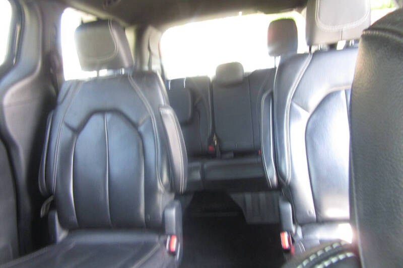 2018 Chrysler Pacifica Touring L Plus