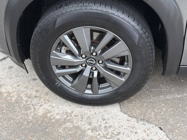 2023 Nissan Pathfinder S