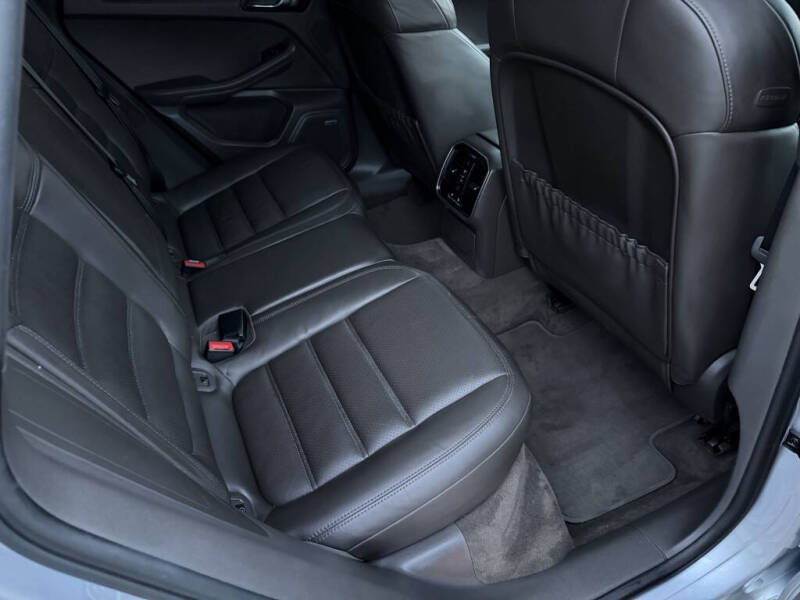 2017 Porsche Macan GTS