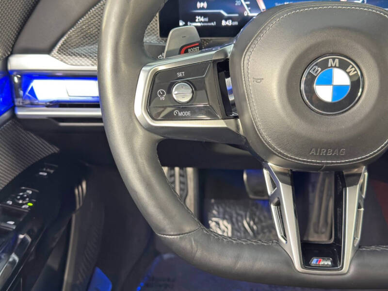 2023 BMW 7 Series 740i