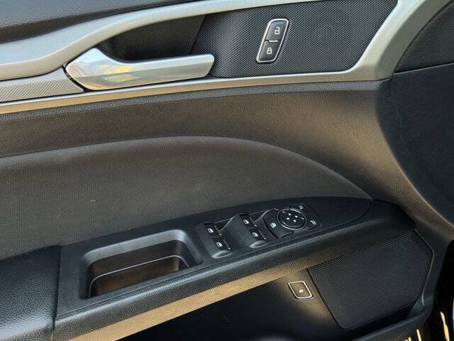 2019 Ford Fusion Hybrid SE