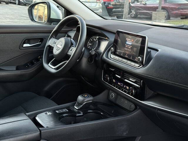 2022 Nissan Rogue SV