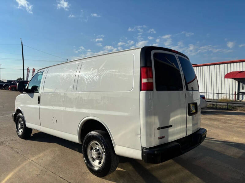 2017 Chevrolet Express 2500