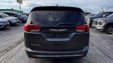 2018 Chrysler Pacifica Touring L Plus