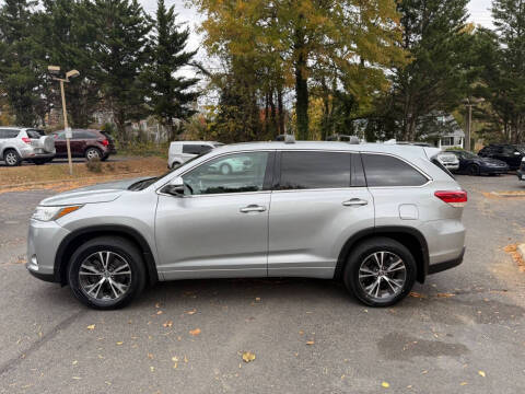 2017 Toyota Highlander LE Plus