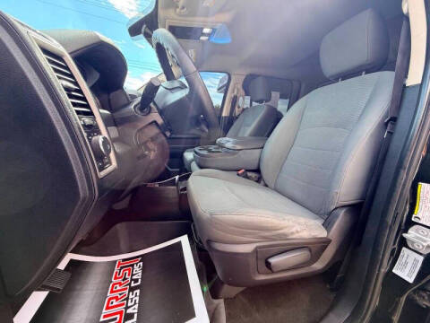 2017 RAM 1500 Express