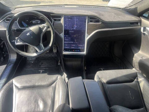 2015 Tesla Model S 85D
