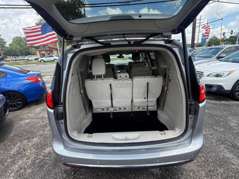 2018 Chrysler Pacifica Touring L Plus
