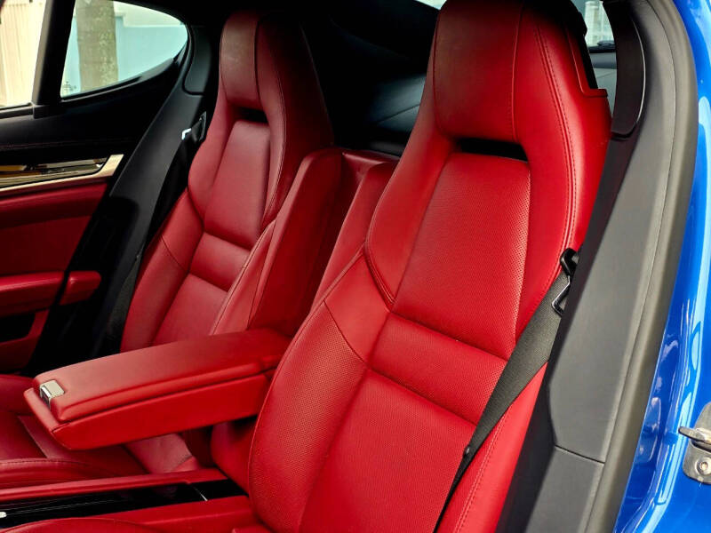 2015 Porsche Panamera S E-Hybrid