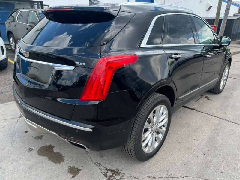 2017 Cadillac XT5 Platinum