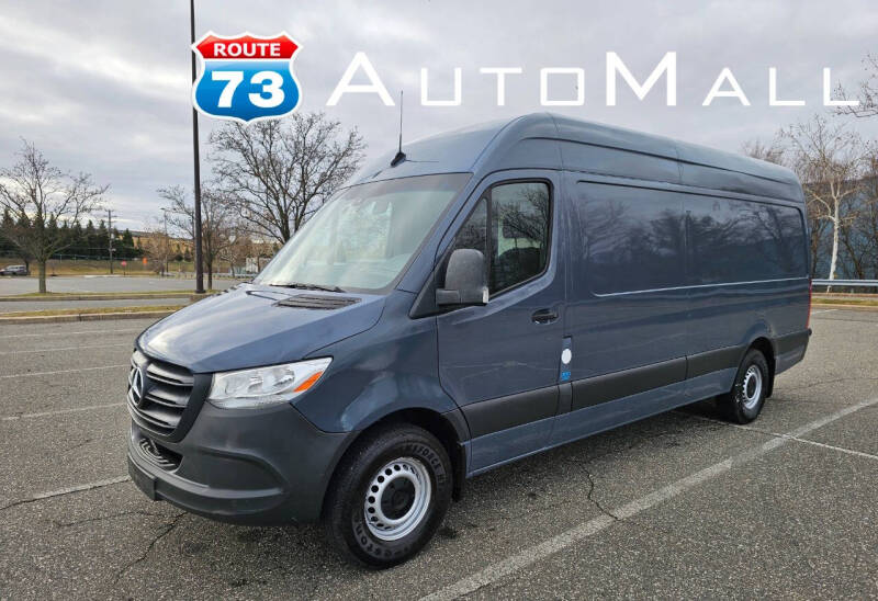 2019 Mercedes-Benz Sprinter Crew Van Base's photo