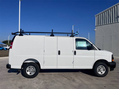 2025 Chevrolet Express 2500