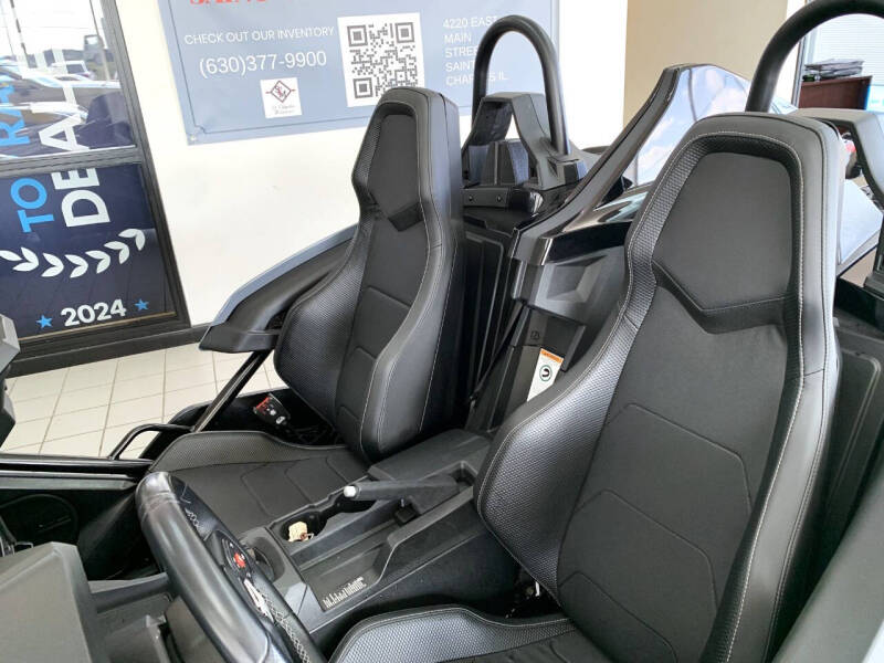 2023 Polaris Slingshot