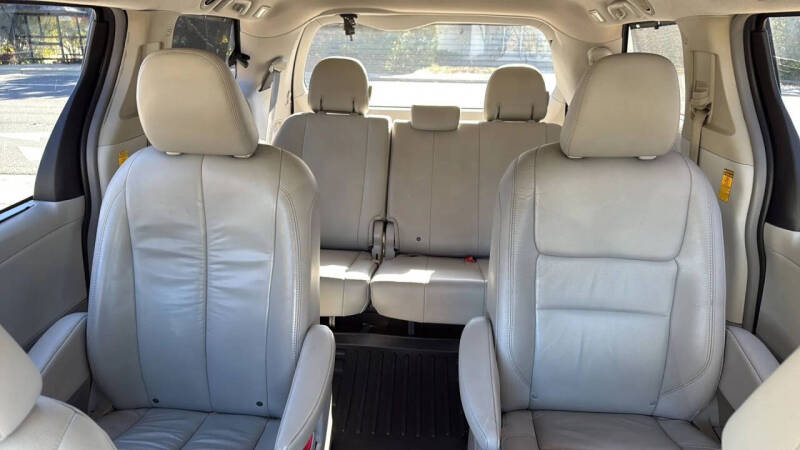 2014 Toyota Sienna