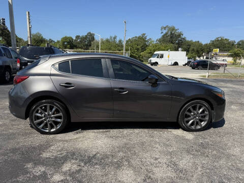2018 Mazda MAZDA3 Touring