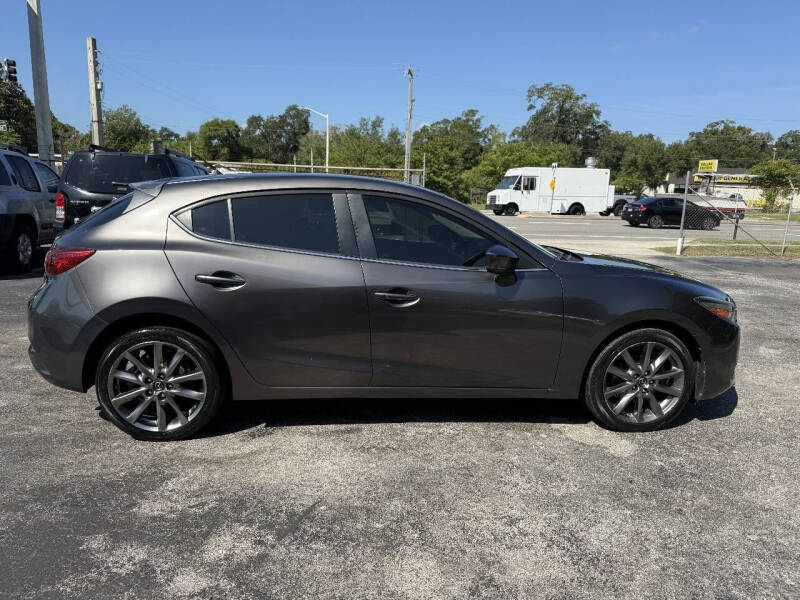 2018 Mazda MAZDA3 Touring
