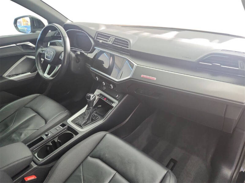 2023 Audi Q3 quattro S line Prem Plus 45 TFSI