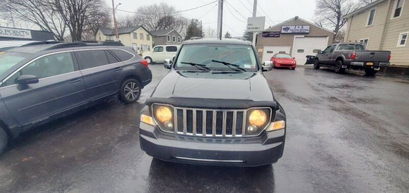 2011 Jeep Liberty Sport photo 8