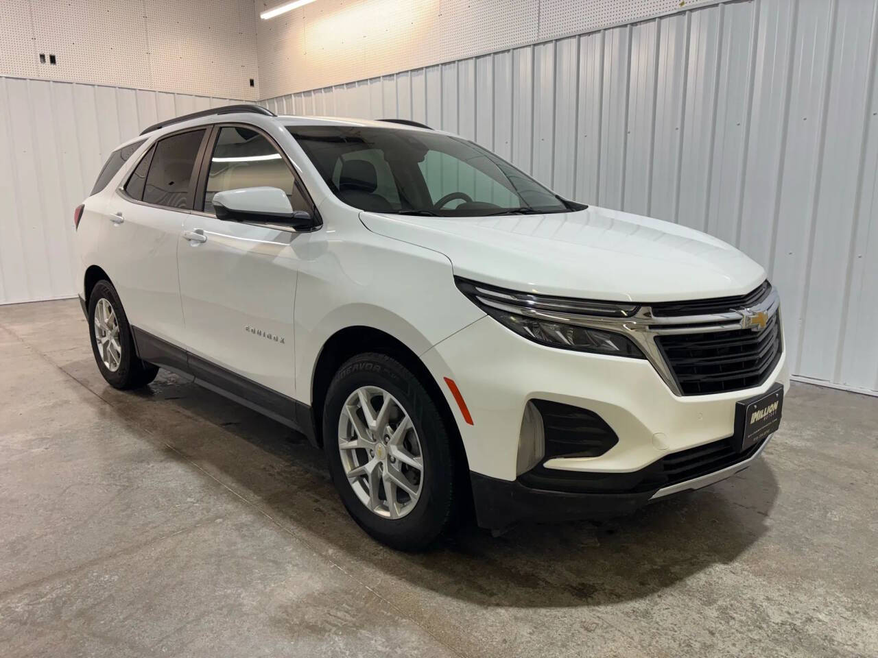 White 2022 Chevrolet Equinox LT 4x4 LT 4dr SUV w/1LT 1