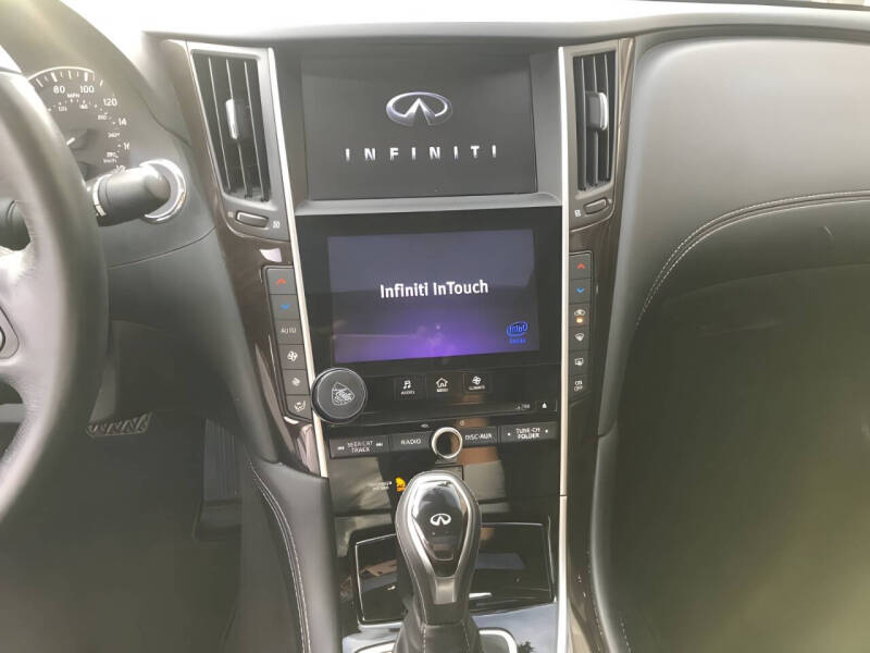 2018 Infiniti Q50 3.0T Luxe