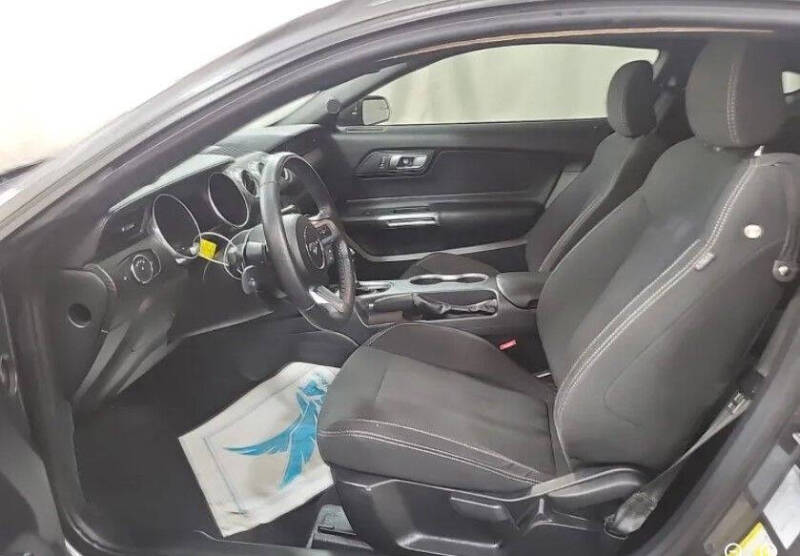 2020 Ford Mustang EcoBoost