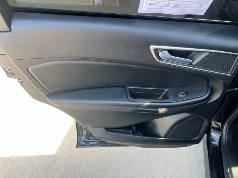 2022 Ford Edge
