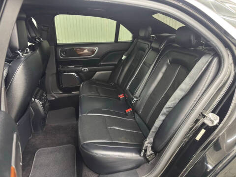 2017 Lincoln Continental Select