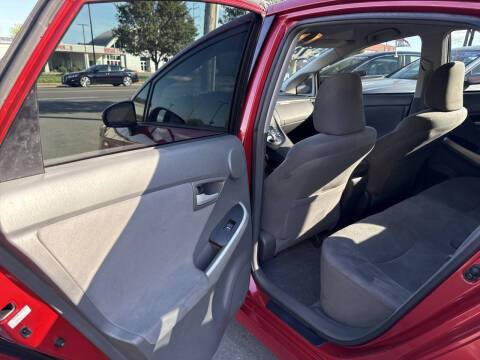 2010 Toyota Prius III