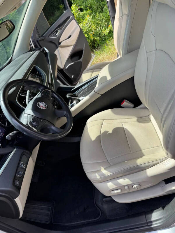 2020 Buick Enclave Essence