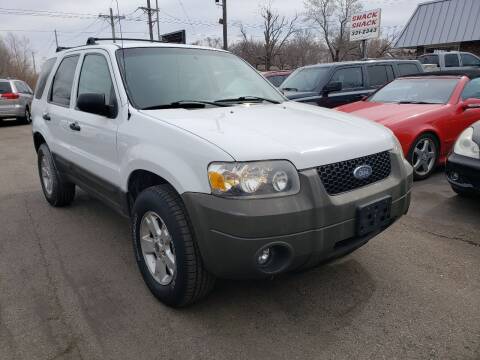 2006 Ford Escape for sale at Auto Choice in Belton MO