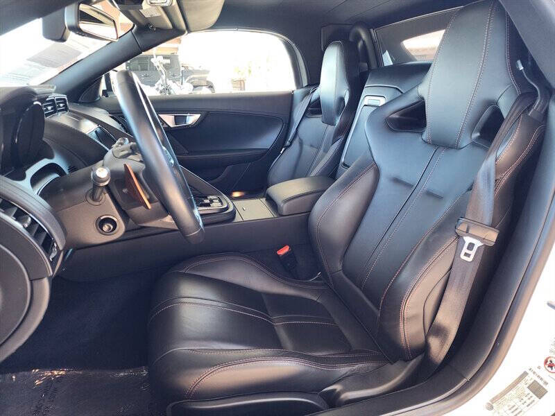 2015 Jaguar F-TYPE V8 S