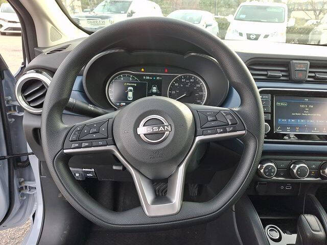 2025 Nissan Versa SV