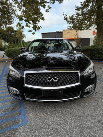 2016 Infiniti Q70L for sale at RMB Auto Sales Corp in Copiague NY