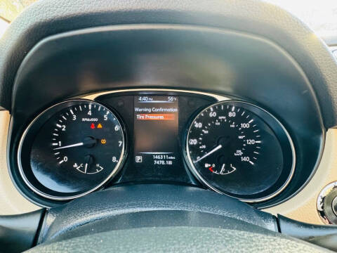 2016 Nissan Rogue SV