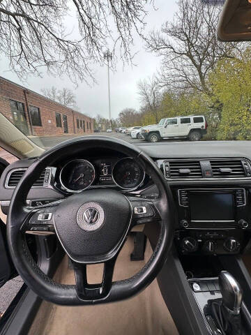 2016 Volkswagen Jetta 1.8T SEL Premium