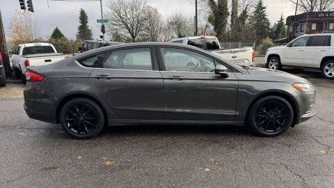 2017 Ford Fusion SE