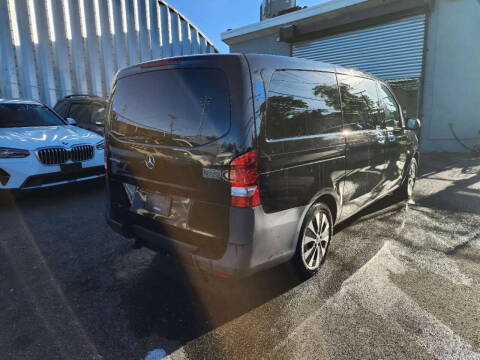 2020 Mercedes-Benz Metris Passenger