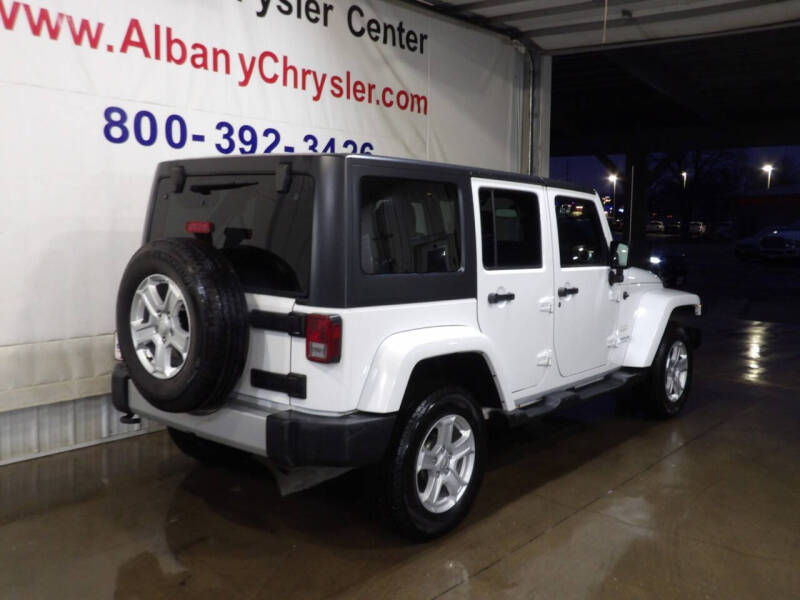 2012 Jeep Wrangler Unlimited Sahara