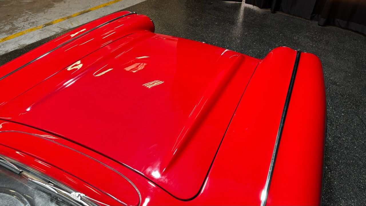 1960 Chevrolet Corvette 27