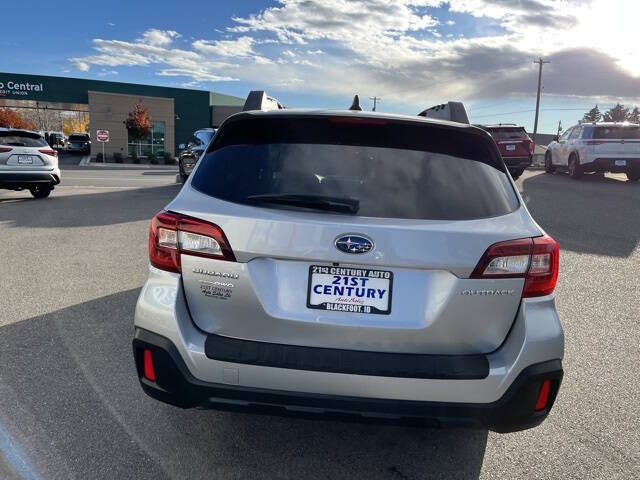 2018 Subaru Outback 2.5i Premium