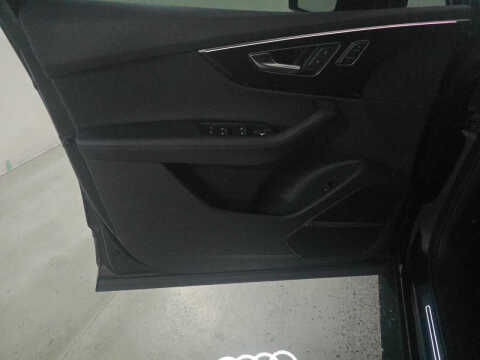 2023 Audi Q7 quattro Premium Plus 45 TFSI