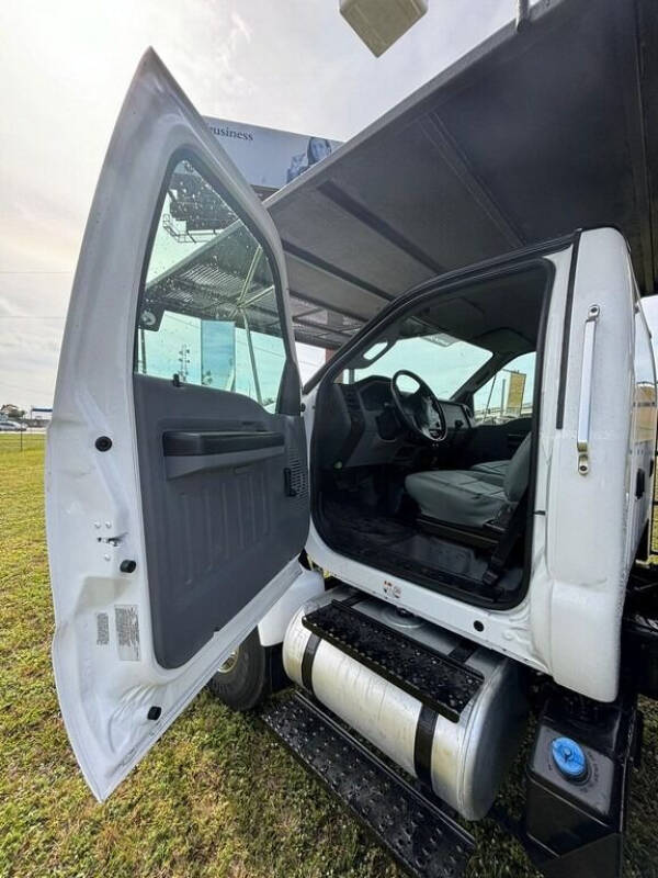 2013 Ford F-750 Super Duty