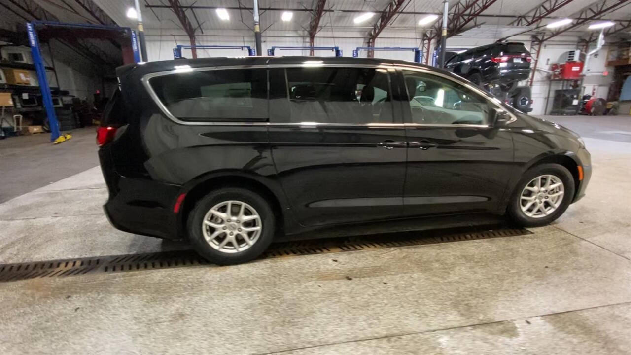 2023 Chrysler Pacifica for sale at Victoria Auto Sales in Victoria, MN