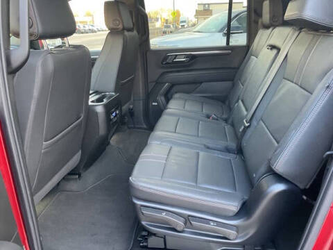 2025 Chevrolet Suburban RST