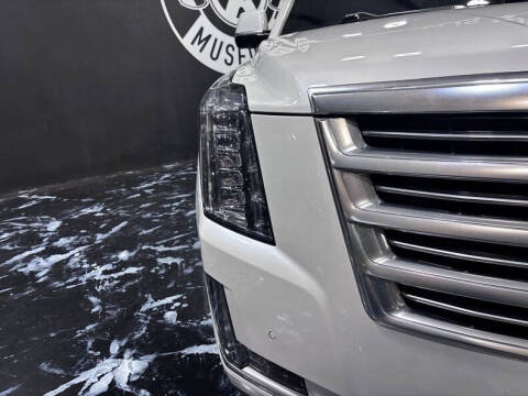 2018 Cadillac Escalade ESV Platinum