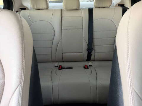 2016 Mercedes-Benz C-Class C 300